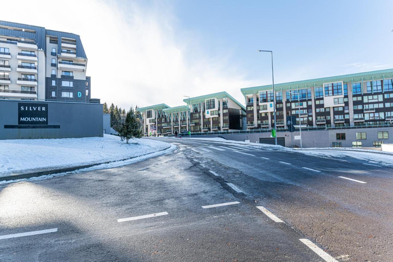 Aki Studio Silver Mountain Poiana Brasov Exterior foto